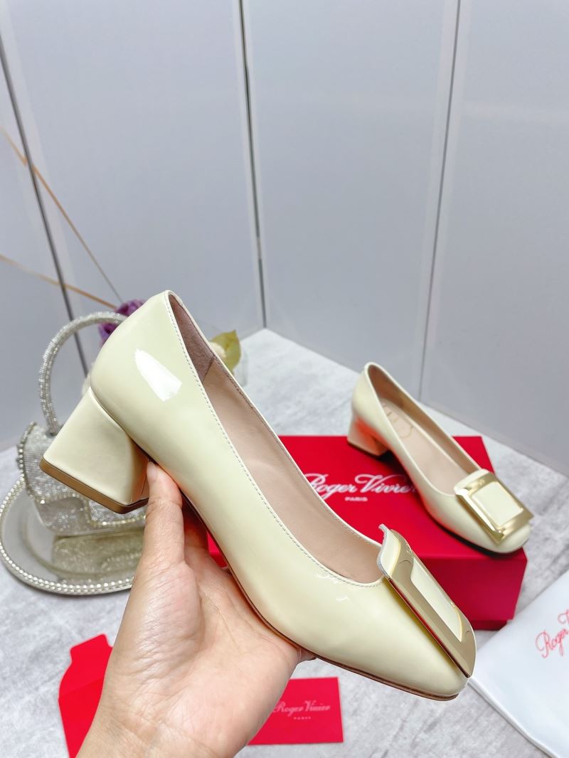 Roger Vivier flat shoes